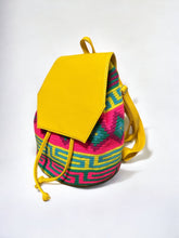 Load image into Gallery viewer, Wayuu Mochila Backpack