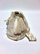 Load image into Gallery viewer, Classic Wayuu Mochila Bag