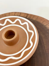 Load image into Gallery viewer, Peruvian Chulucanas Ceramic Palo Santo Holder &amp; Smudge Plate 秘魯 Chulucanas 手造陶碟