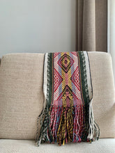 Load image into Gallery viewer, 100% Baby Alpaca Handmade Awayo Scarf