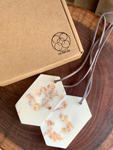 Load image into Gallery viewer, Palo Santo Wax Sachets Set 印加聖木手造擴香蠟片套裝
