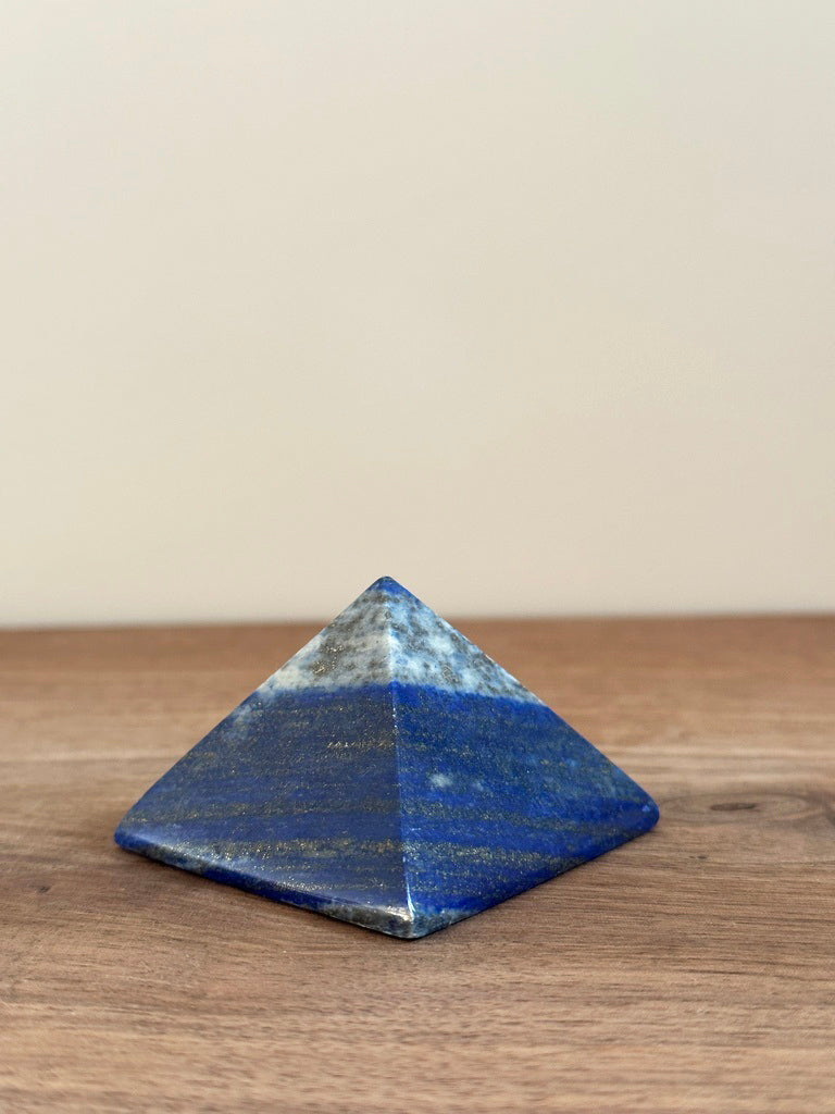 Lapis Lazuli Pyramid (L6)