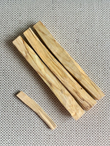 Premium Palo Santo Wood Sticks Bundle – Akarii