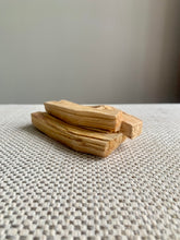 Load image into Gallery viewer, Premium Ecuadorian Palo Santo Wood Stick 厄瓜多爾聖木原木條
