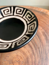 Load image into Gallery viewer, Peruvian Chulucanas Ceramic Palo Santo Holder &amp; Smudge Plate 秘魯 Chulucanas 手造陶碟