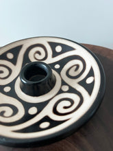 Load image into Gallery viewer, Peruvian Chulucanas Ceramic Palo Santo Holder &amp; Smudge Plate 秘魯 Chulucanas 手造陶碟
