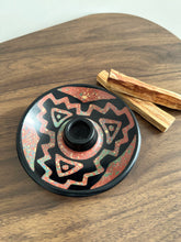 Load image into Gallery viewer, Peruvian Chulucanas Ceramic Palo Santo Holder &amp; Smudge Plate 秘魯 Chulucanas 手造陶碟
