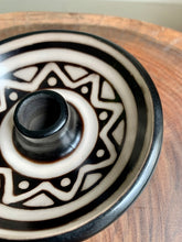 Load image into Gallery viewer, Peruvian Chulucanas Ceramic Palo Santo Holder &amp; Smudge Plate 秘魯 Chulucanas 手造陶碟