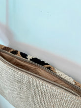 Load image into Gallery viewer, Wayuu Flap Crossbody Bag