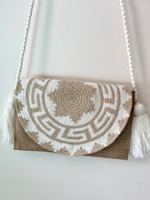 Load image into Gallery viewer, Wayuu Flap Crossbody Bag