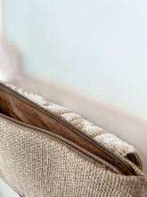 Load image into Gallery viewer, Wayuu Flap Crossbody Bag