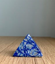 Load image into Gallery viewer, Lapis Lazuli Pyramid (N1)